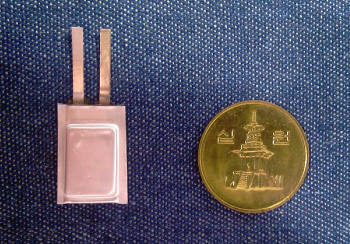 루트제이드가 개발한 동전크기의 전지