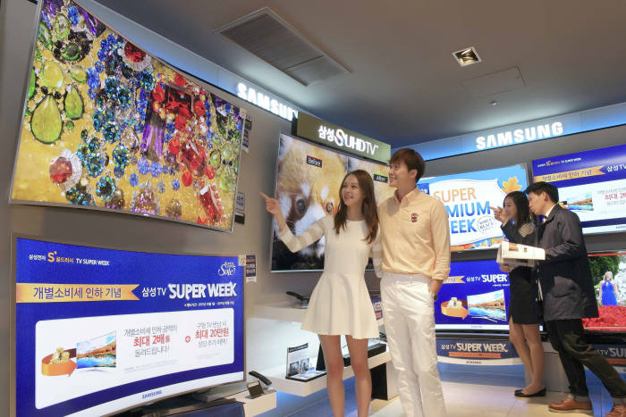 삼성디스플레이, ‘화이트 OLED’ TV 개발에 속도낸다…내년 하반기 사업화