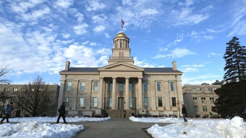 ▲ University of IOWA 전경