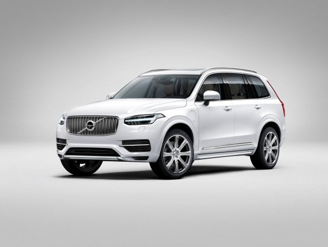 볼보 올 뉴 XC90, '2017 올해의 SUV' 수상 