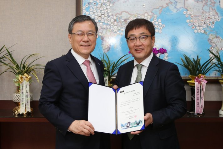 24일 KAIST에서 진행된 앤시스 소프트웨어 기증식