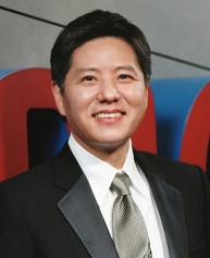 담철곤 회장이 이끄는 오리온이 미국의 제과 전문지가 발표한 글로벌 순위에서 국내 1위, 세계 14위에 랭크되는 기염을 토했다. 사진=넥스트데일리 DB