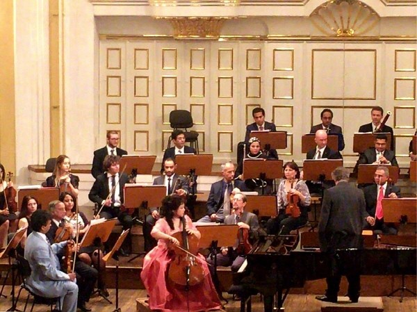 ‘Kairo Symphony Orchestra 유럽 순회공연 Saint-Sains Cello Concerto’ 공연사진(첼리스트 송희송 협연). 사진=서울솔리스트첼로앙상블 제공