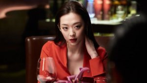 {htmlspecialchars('리얼' 설리, 3년 만에 스크린 복귀…물오른 고혹적 비주얼 변신 )}