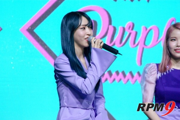 22일 오후 4시 서울 홍대 무브홀에서는 마마무의 다섯 번째 미니앨범 'purple(퍼플)' 발매기념 쇼케이스가 열렸다. 멤버 문별이 질문에 답하고 있다. (사진=박동선 기자)