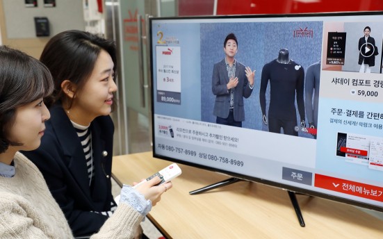 개국 3년차를 맞은 T커머스 업체인 ‘신세계TV쇼핑’가 올해 4분기 처음으로 흑자전환을 에상하고 있는 가운데 ▲‘소비자 선택이 가능한 방송’ ▲‘편리한 결제 시스템’ ▲‘차별화된 상품’ 등을 3대 핵심 경쟁력으로 삼고 ‘T커머스 2.0 시대’를 본격적으로 선보인다고 밝혔다. 다중방송 시청 모습. 사진=신세계TV쇼핑 제공