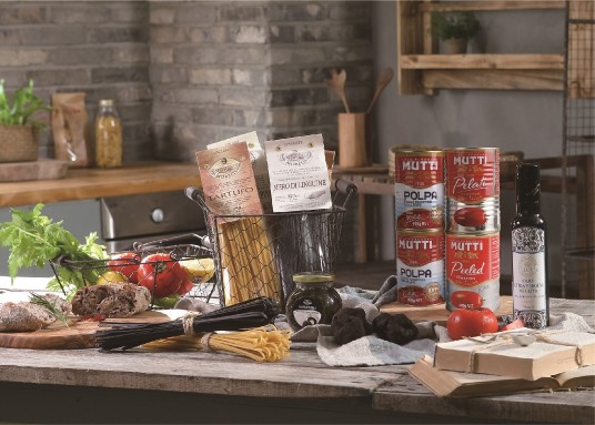 현대홈쇼핑이 전 세계 최초로 글로벌 프리미엄 식품브랜드인 ‘이탈리(EATALY) 시그니처 파스타 세트(사진)’를 선보인다고 29일 밝혔다. 사진=현대홈쇼핑 제공