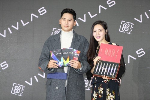 뷰티 브랜드 비브라스, 신제품 발표 메인 모델로 추-우 부부 발탁