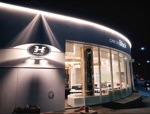 현대비에스앤씨 1층에 위치한 Café De Block (사진출처 : Hdac twitter)
