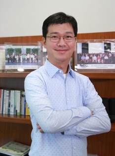 한국암웨이 신임 최고영업책임자(CSO: Chief Sales Officer)에 오른 마이크 김(Mike Kim, 39) 전무이사. 사진=한국암웨이 제공