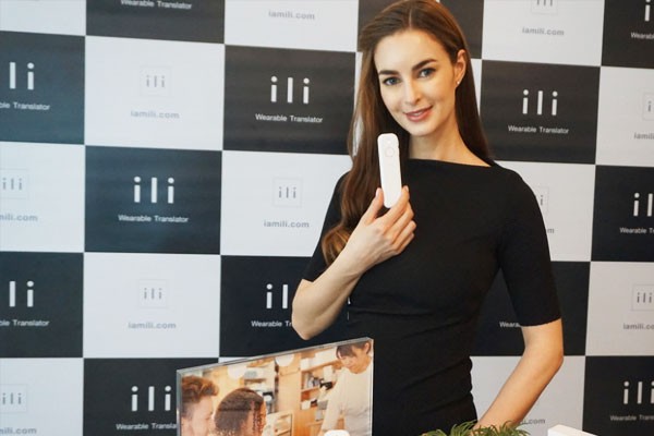 웨어러블 음성 번역기 ‘일리(ili)’ 포토세션