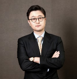 아웃도어 브랜드 ‘네파’의 마케팅본부 전무로 정동혁 상무가 승진 발령됐다. 사진=네파 제공