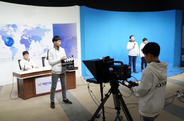 소니코리아 사진제공 : 대전시청자미디어센터의 미디어 체험 프로그램을 실습중인 청소년들