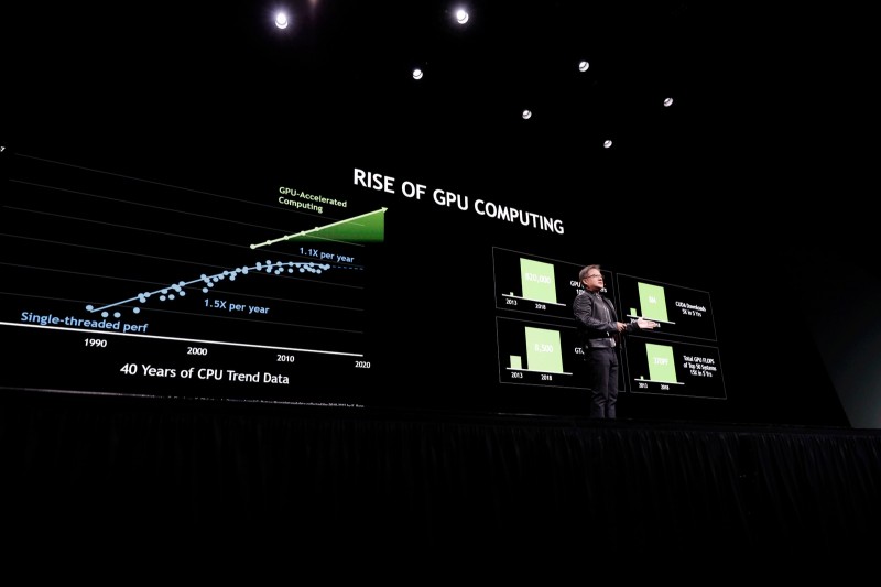 GTC 2018에서 GPU를 통한 컴퓨팅의 미래를 제시하는 CEO 젠슨 황