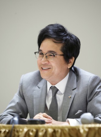 이재현 CJ그룹 회장이 글로벌 도약의 중요성을 강조했다. 이 회장은 지난 16일 서울 중구 CJ인재원에서 열린 ‘2018 온리원 컨퍼런스(ONLYONE Conference)’에 참석해 이같이 밝히고 임직원들과 ‘2020 그레이트 CJ, 2030 월드 베스트 CJ’달성을 향한 의지를 재확인했다. 사진=CJ그룹 제공