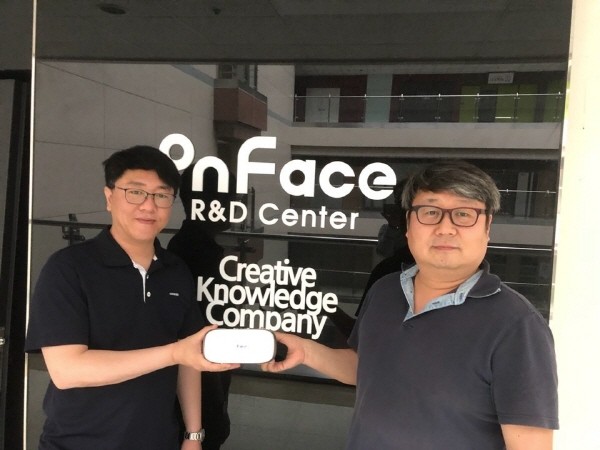 온페이스 양재열 대표(좌)와 토마토브이알하우스 김한성 대표