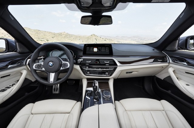 BMW, 최강 성능 540i xDrive로 인기 행진 이어간다