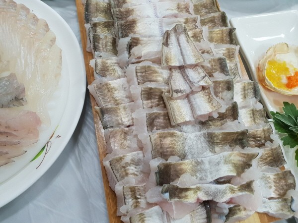 여수맛집 돌산 진남횟집, 제철 보양식 하모샤브샤브 선보여