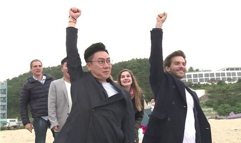 '하룻밤만 재워줘' 이상민, 마지막 방송서 치열한 승부...어떤 사연이?