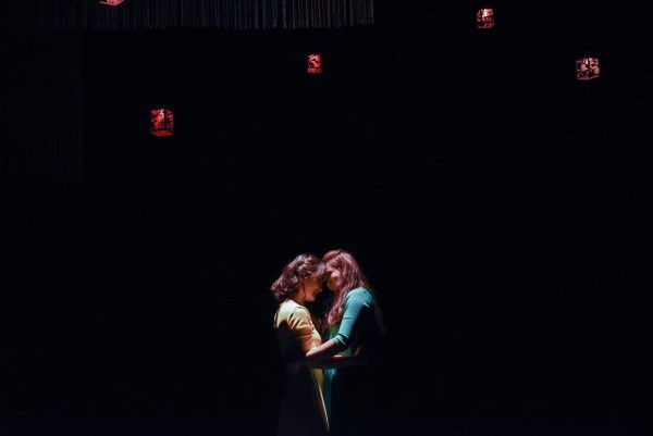 ‘줄리엣과 줄리엣’ 공연사진. 사진=극단/소극장 산울림 제공