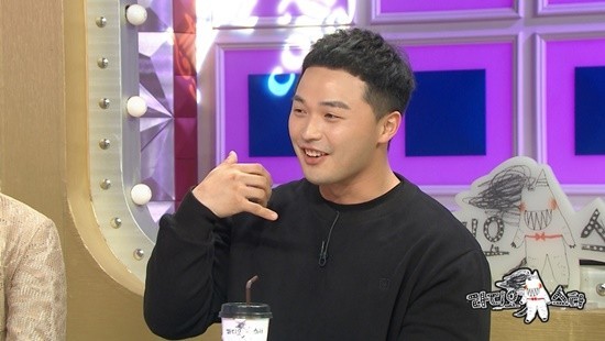 래퍼 마이크로닷과 배우 홍수현의 사랑이 여전하다. / 사진=MBC 제공