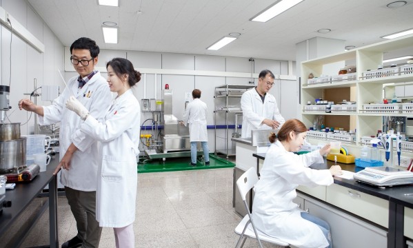 동원F&B의 두뇌역활을 하는 '동원식품과학연구원'이 서울 강남 시대를 열었다. 회사 측은 우수 연구인력 확보와 함께 R&D경영에 본격 나선다는 입장이다. 사진=동원F&B 제공