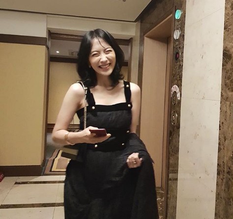 배우 강지영이 BIFAN 비하인드 컷을 공개했다. / 사진=강지영 인스타그램