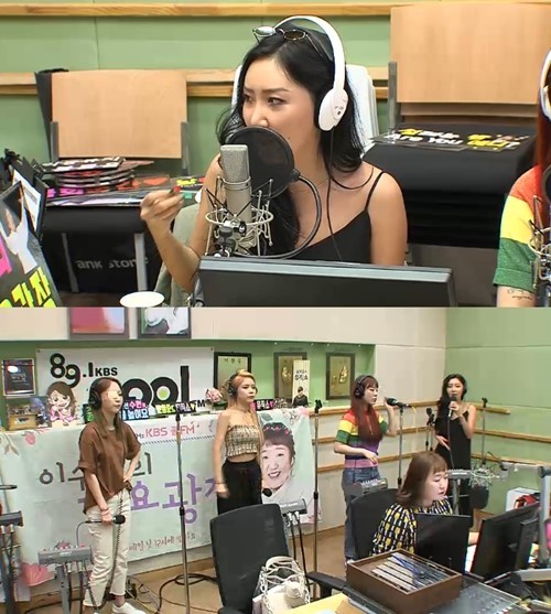 그룹 마마무 화사가 '곱창대란'을 언급하며 최근 김부각을 즐겨먹는다고 밝혔다.