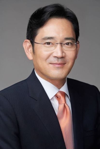 '삼성전자' 이재용 부회장, 5번째 출장지는 유럽…"업계 시선 한몸에"