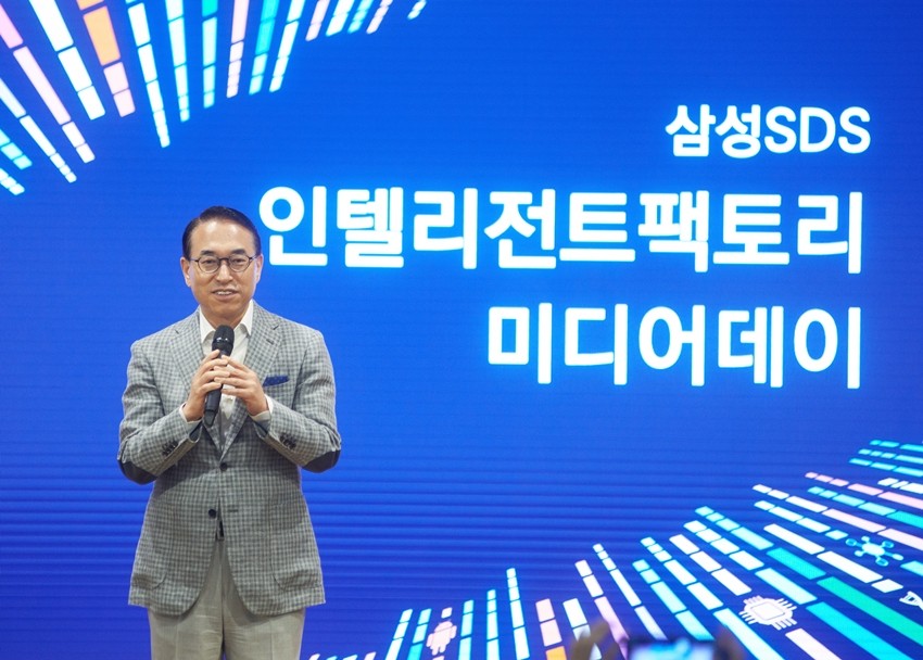 28일 열린 미디어데이에서 인텔리전트팩토리 사업 전략에 대해 설명하고 있는 삼성SDS 홍원표 대표
