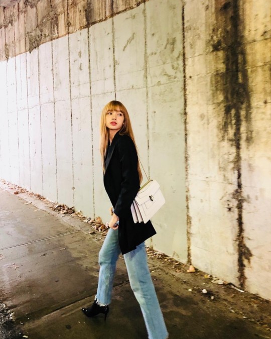사진=리사 SNS