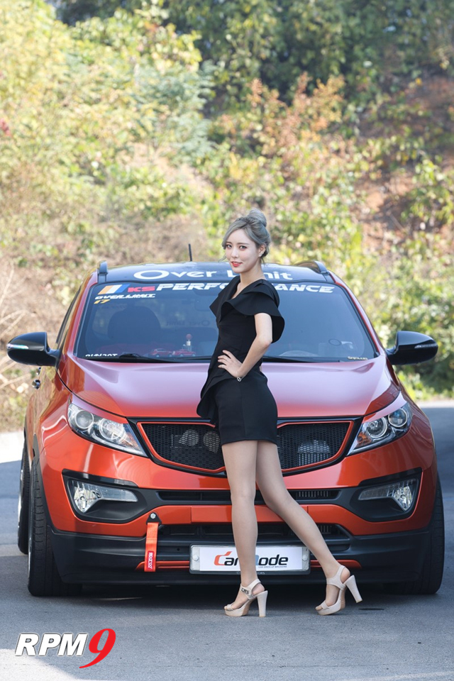 레이싱모델 박초이, 카모드 포토데이에서 올림 머리 포즈