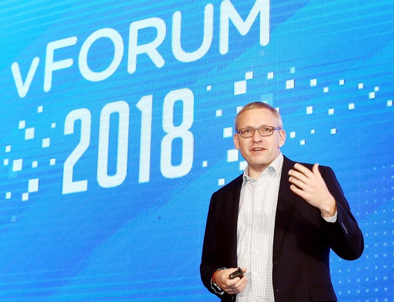 귀도 아펜젤러(Guido Appenzeller) VMware 클라우드 및 네트워크 부문 최고 기술 책임자(CTO)