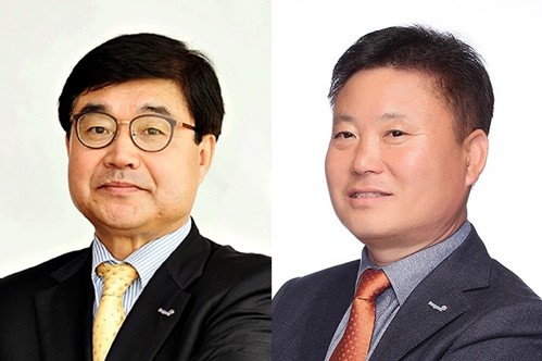 서범원 테크팩솔루션 대표(왼쪽), 정춘오 동원팜스 대표. 사진=동원그룹 제공