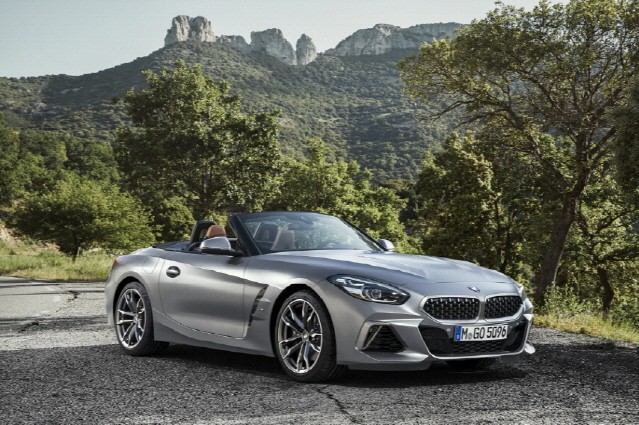 BMW, 콘셉트 M8 그란 쿠페, M4 GT4 아시아 최초로 공개