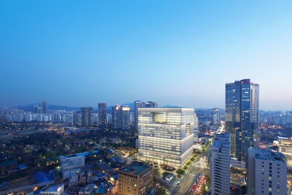아모레퍼시픽 본사 전경(야간)