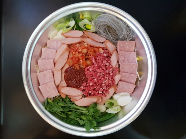 킹부대찌개 이미지