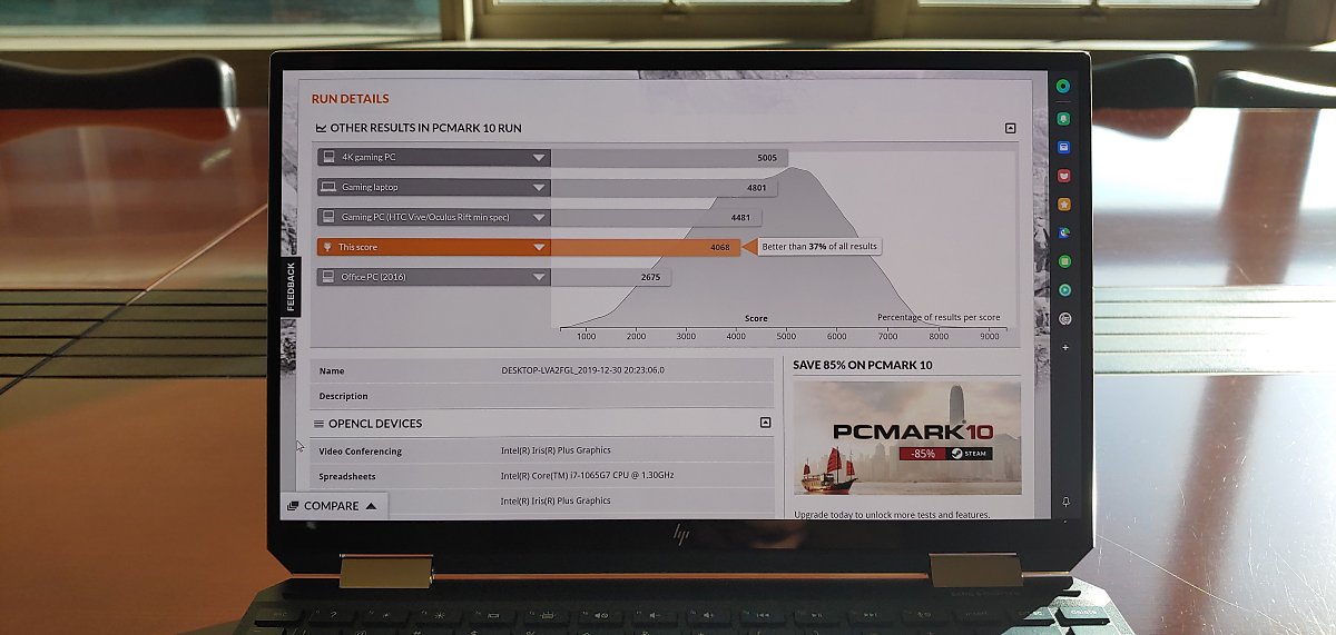 이번에 써본 HP 스펙터 x360 13 모델은 프로젝트 아테나보다 훨씬 높은 사양을 자랑했으며, 게이밍 PC에 거의 근접한 성능을 보여줬다.
