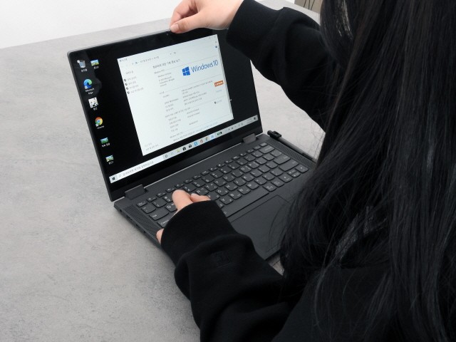 해킹을 물리적으로 방지하는 프라이버시 셔터