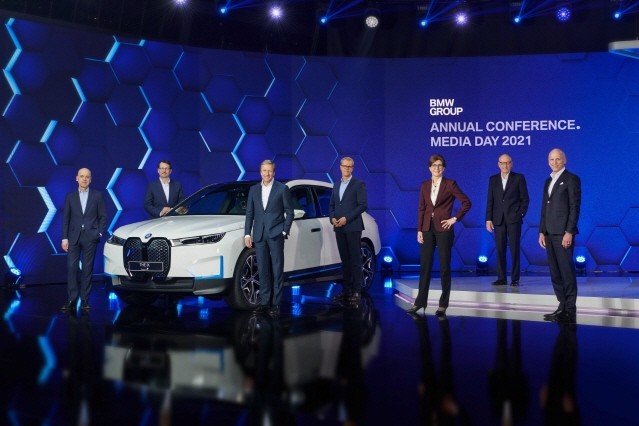 BMW “2030년에 순수 전기 모델 판매 50% 넘길 것”