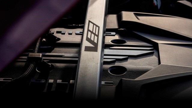 캐딜락, V8 엔진 얹은 ‘CT5-V 블랙윙’ 3월 출시