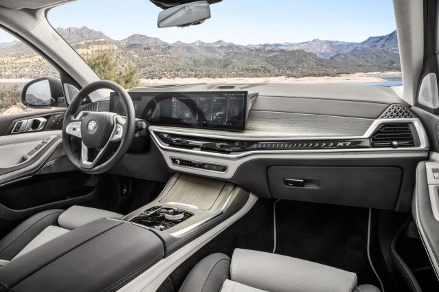 BMW, 고급스러움 높인 플래그십 SAV ‘뉴 X7’ 공개