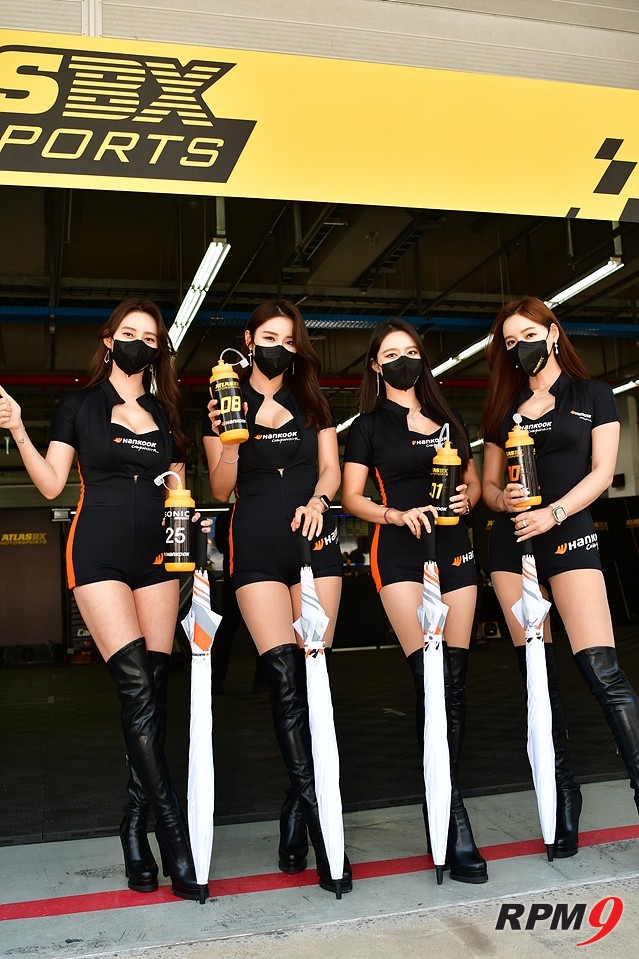[포토] 아트라스BX의 ‘미녀 군단’