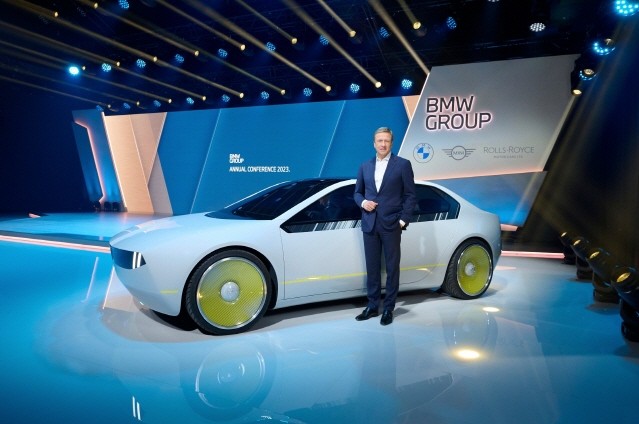 BMW 그룹, 올해 i5, iX2 등 순수 전기 모델 새롭게 선보인다