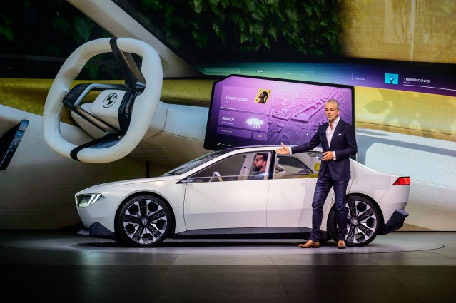 BMW, IAA 2023에서 ‘비전 노이어 클라쎄’ 첫 공개