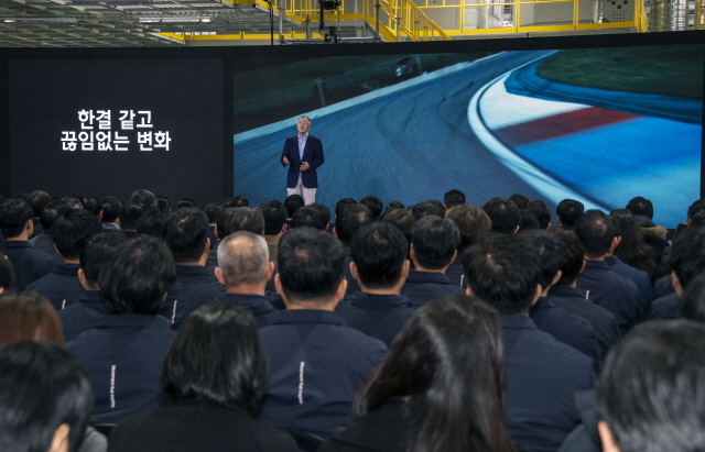 정의선 회장 “끊임없는 변화로 꾸준한 발전 추구 해야”