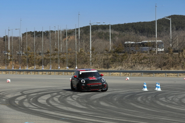 '2023~2024 MINI JCW 챌린지 파이널' 최종 우승자는?