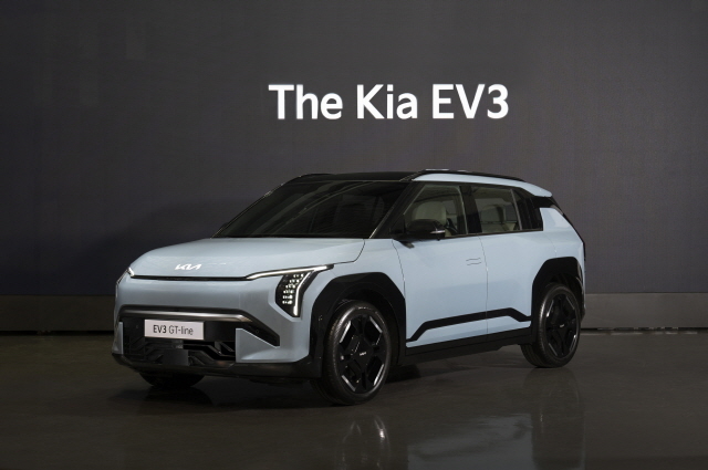 기아, 전용 콤팩트 SUV EV3 공개…전기차 대중화 선도 선언