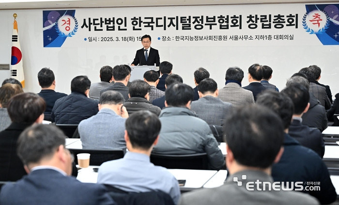 관련 사진