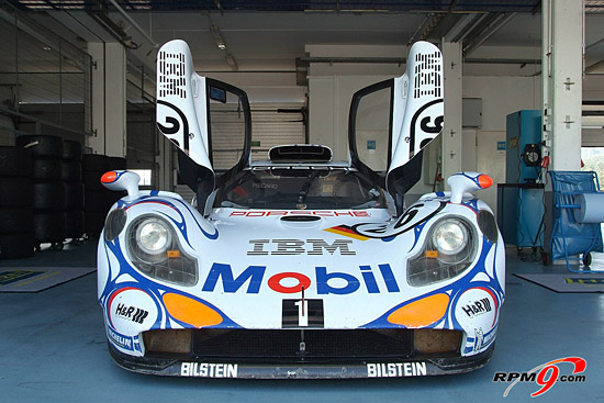 전설의 포르쉐 911 GT1